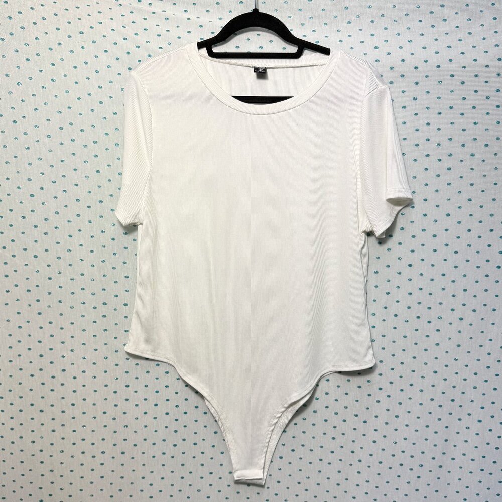 SHEIN Curve White Ribbed Short Sleeve Round Neck Stretch Body Suit
